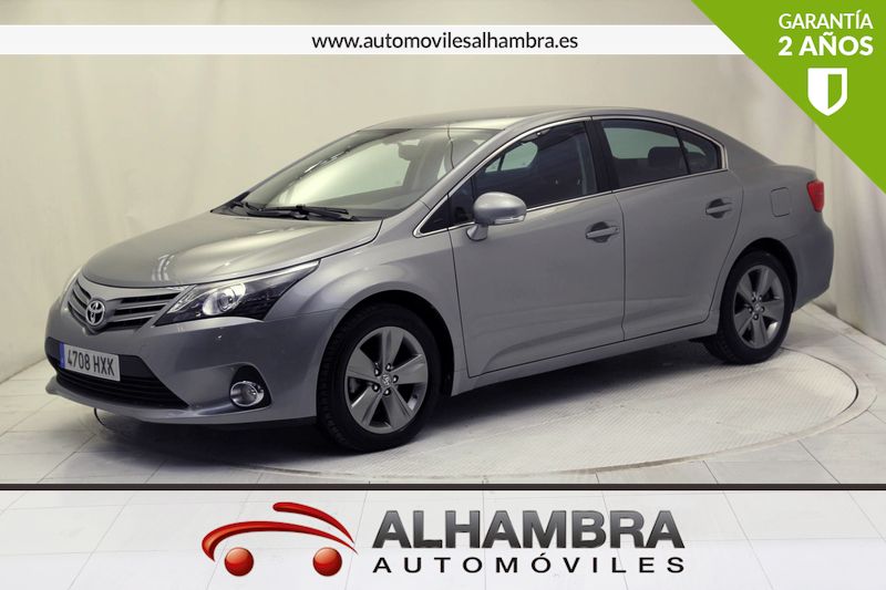 Toyota Avensis 120D ADVANCE 4P