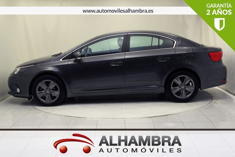 Toyota Avensis 120D ADVANCE 4P
