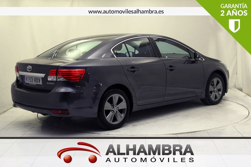 Toyota Avensis 120D ADVANCE 4P