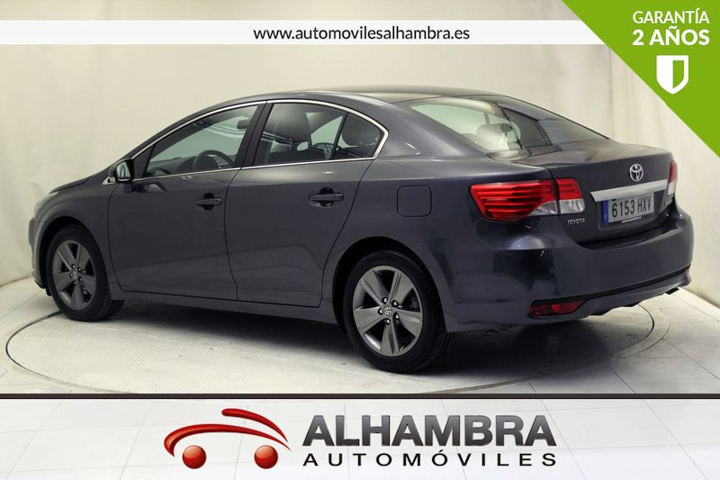 Toyota Avensis 120D ADVANCE 4P
