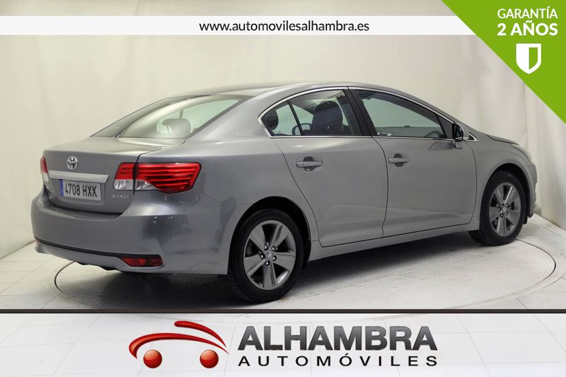 Toyota Avensis 120D ADVANCE 4P