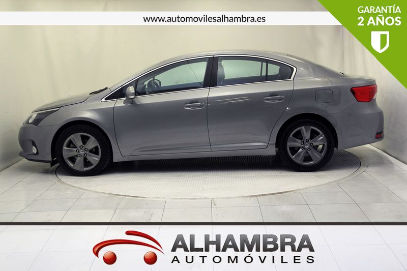 Toyota Avensis 120D ADVANCE 4P