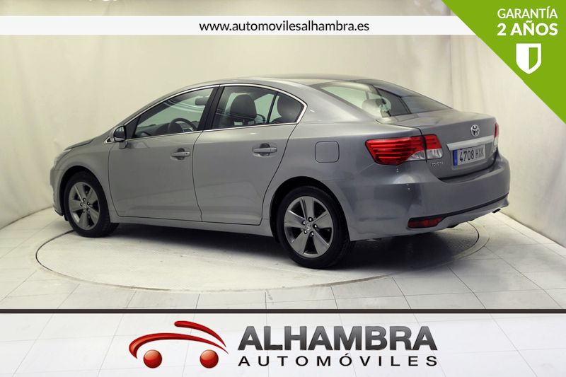 Toyota Avensis 120D ADVANCE 4P
