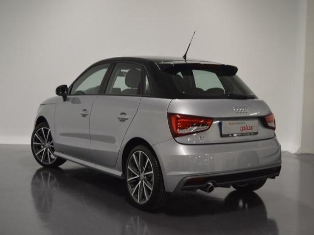 Audi A1 1.4 TDI S tronic Adrenalin 66 kW (90 CV)