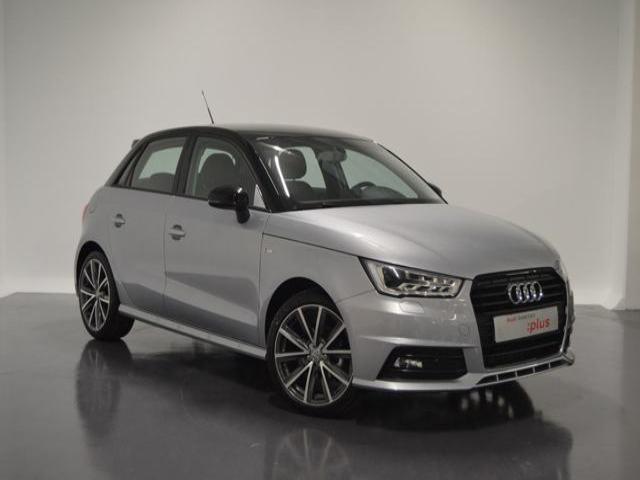 Audi A1 1.4 TDI S tronic Adrenalin 66 kW (90 CV)