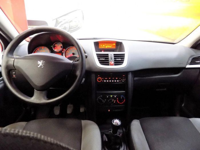 Peugeot 207 1.4HDI Confort
