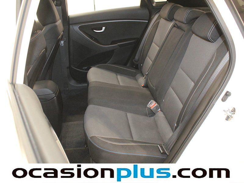 Hyundai i30 1.6 GDi BlueDrive Go! 99 kW (135 CV)