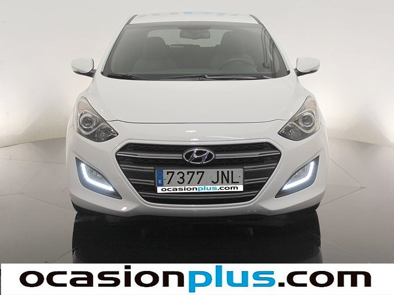 Hyundai i30 1.6 GDi BlueDrive Go! 99 kW (135 CV)