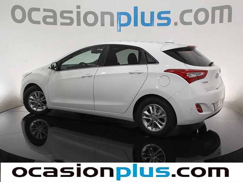 Hyundai i30 1.6 GDi BlueDrive Go! 99 kW (135 CV)