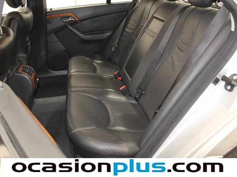 Mercedes-Benz CL S 500 225kW (306CV)