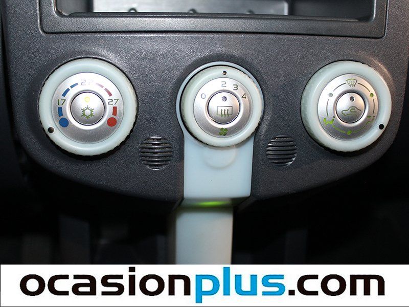 Mitsubishi Colt 1.1 12V Inform 55kW (75CV)