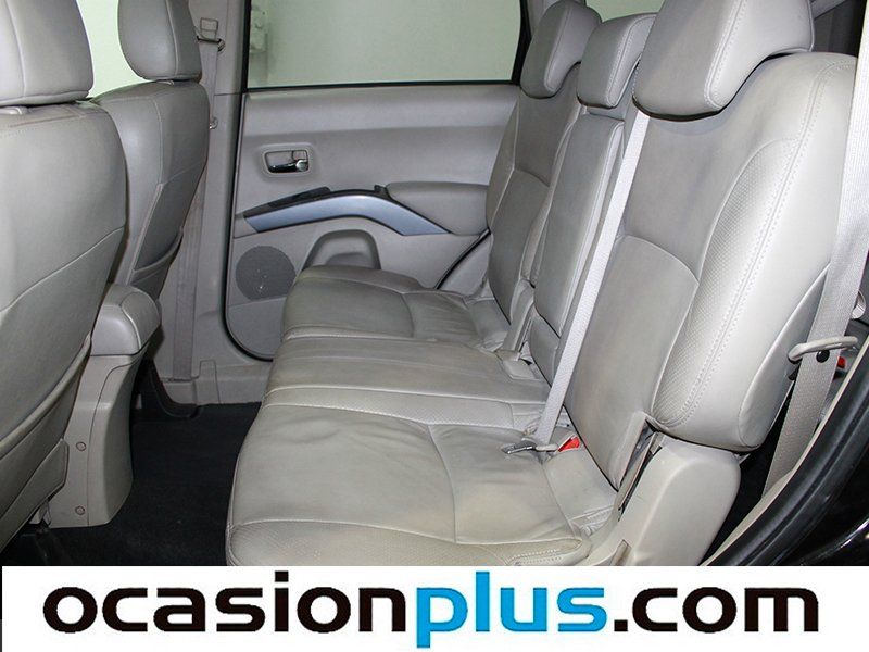 Mitsubishi Outlander 2.0 DI-D Kaiteki 103kW (140CV)