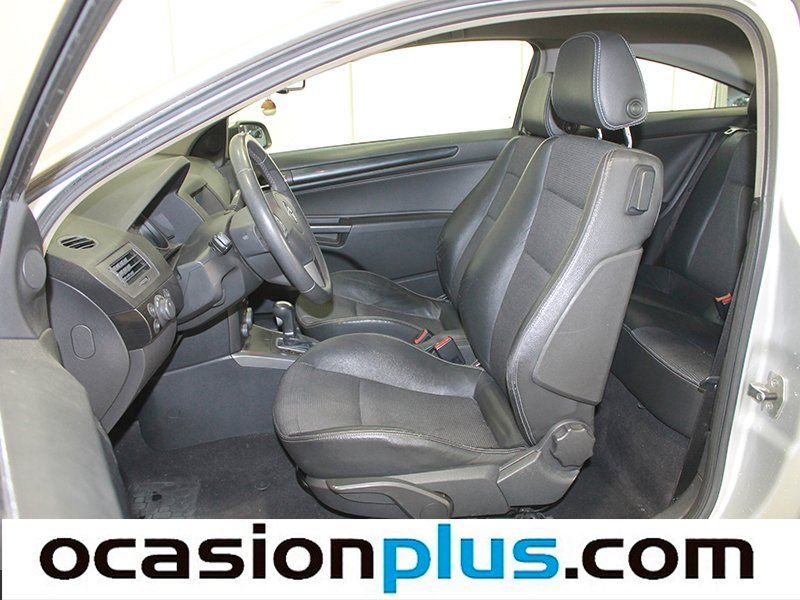 Opel Astra GTC 1.8 16v Cosmo Auto 125CV