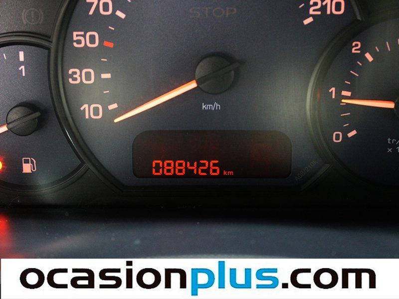 Peugeot 1007 1.4 HDI Dolce 50 KW (70 CV)