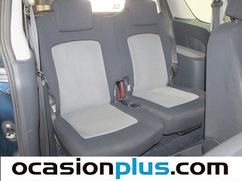 Peugeot 1007 1.4 HDI Dolce 50 KW (70 CV)