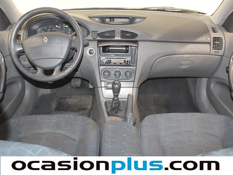 Renault Laguna 1.9DCi Authentique 79 kW (110 CV)