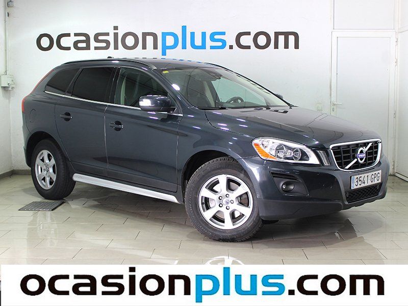 Volvo XC 60 2.4 D5 AWD Momentum 151 KW (205 CV) 4X4
