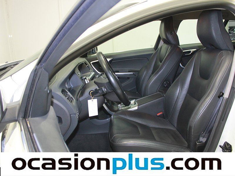 Volvo V60 D5 Momentum AWD Aut. 151 kW (205 CV)