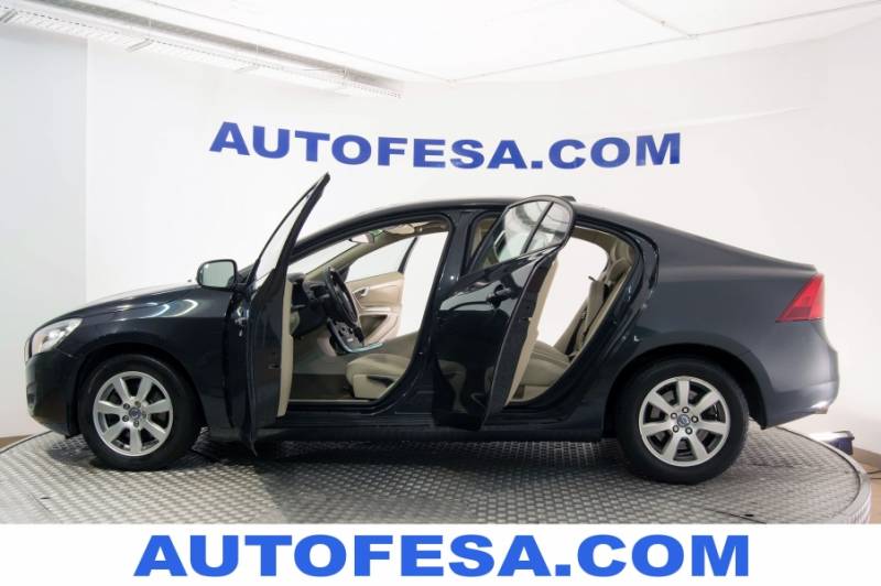 Volvo S60 2.0 D3 163cv Kinetic 4p Auto