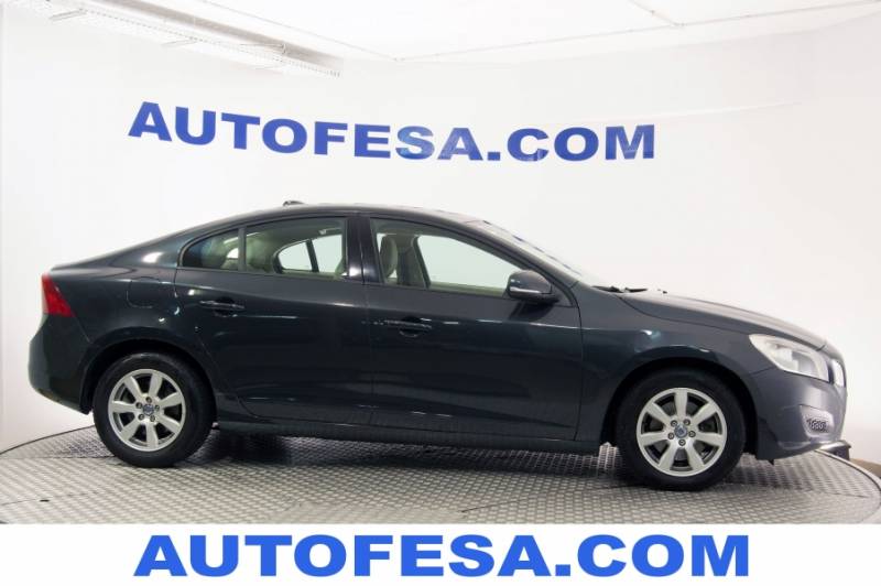 Volvo S60 2.0 D3 163cv Kinetic 4p Auto