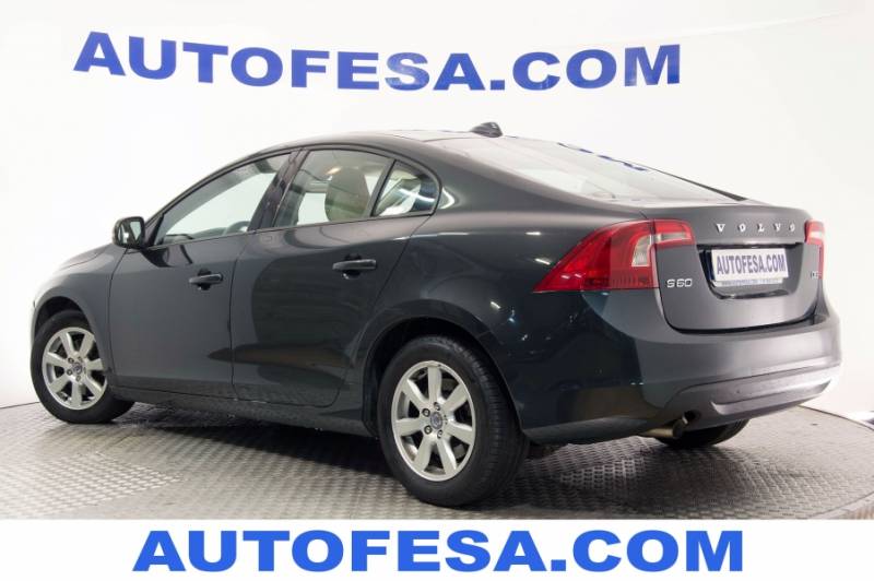 Volvo S60 2.0 D3 163cv Kinetic 4p Auto