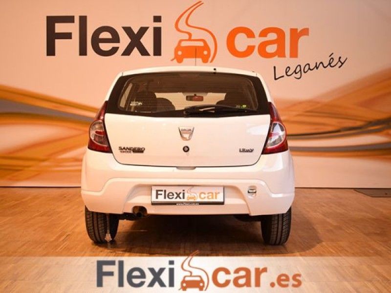Dacia Sandero Base 1.2 16v 75cv