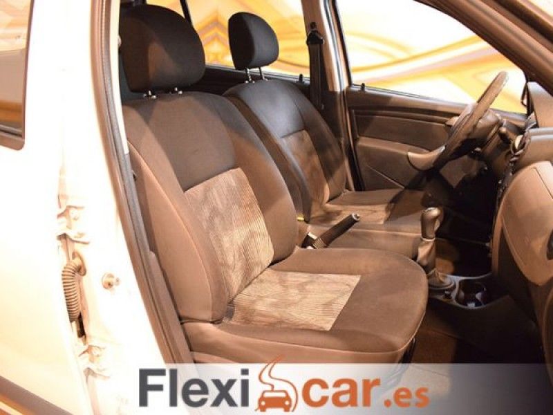 Dacia Sandero Base 1.2 16v 75cv