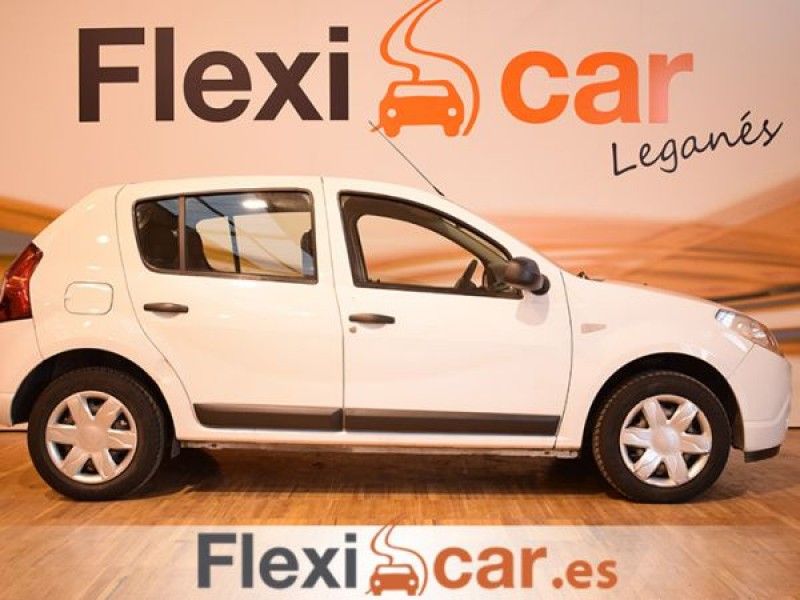 Dacia Sandero Base 1.2 16v 75cv