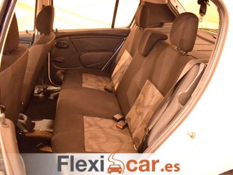 Dacia Sandero Base 1.2 16v 75cv