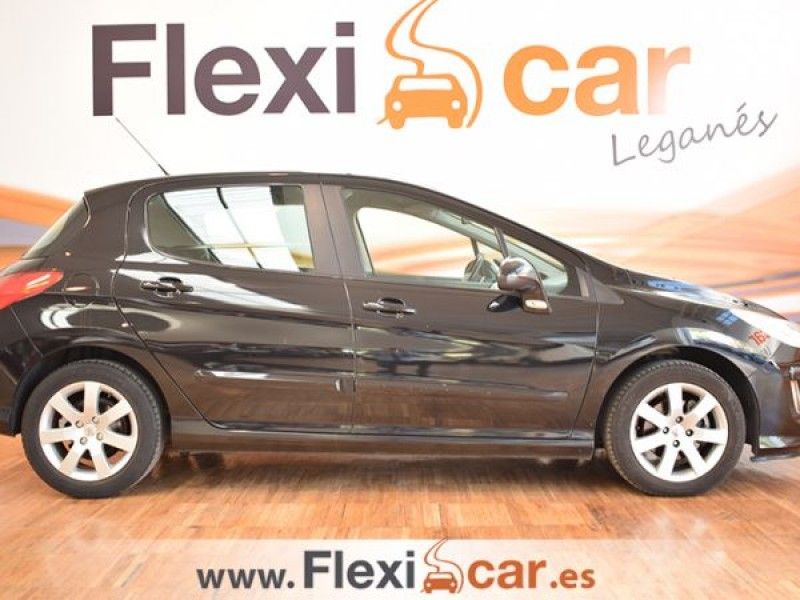 Peugeot 308 Confort 1.6 HDI 110 FAP CMP Auto.