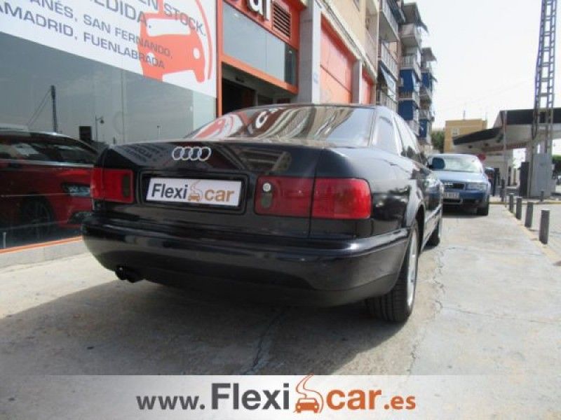 Audi A8 3.7 QUATTRO TIPTRONIC