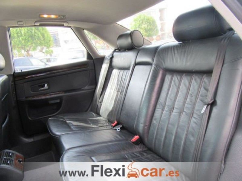 Audi A8 3.7 QUATTRO TIPTRONIC