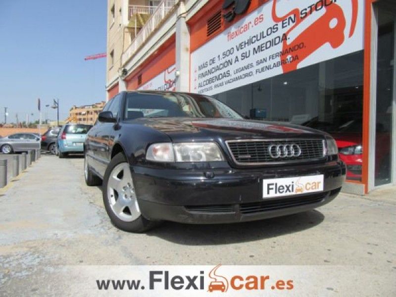 Audi A8 3.7 QUATTRO TIPTRONIC