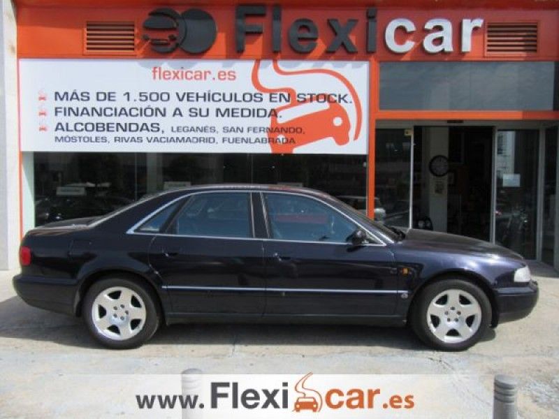 Audi A8 3.7 QUATTRO TIPTRONIC