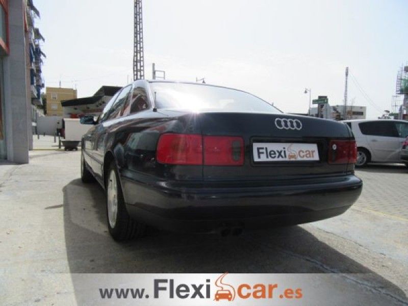 Audi A8 3.7 QUATTRO TIPTRONIC