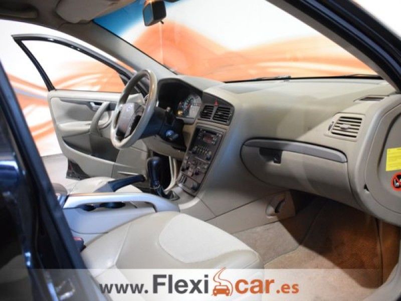Volvo XC 70 2.4 D5 Kinetic