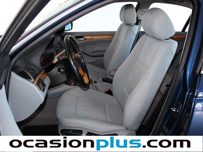 BMW 330 330i 170 kW (231 CV)