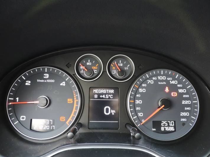 Audi a3 1.6 TDI 105cv Attraction 3p.