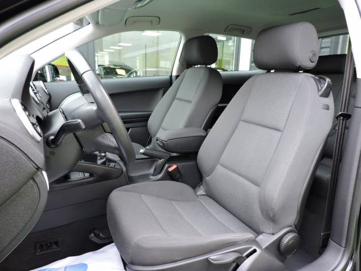 Audi a3 1.6 TDI 105cv Attraction 3p.