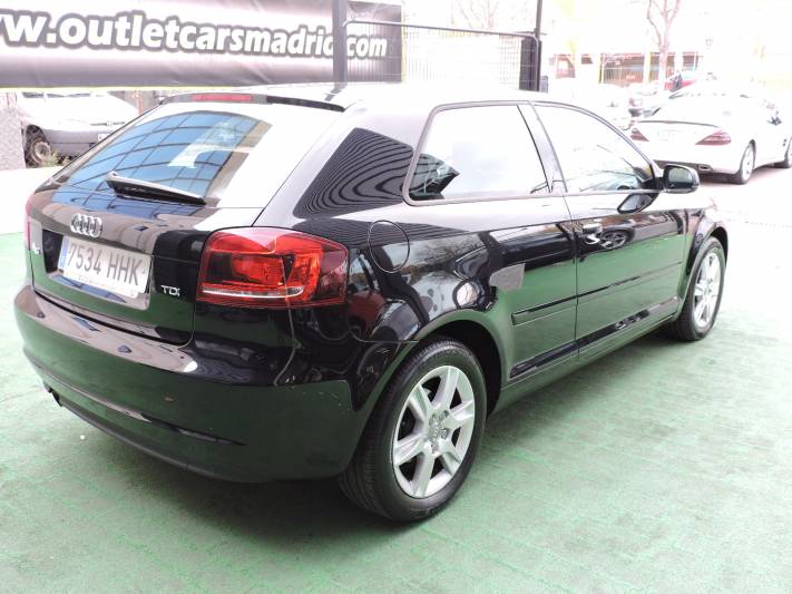 Audi a3 1.6 TDI 105cv Attraction 3p.