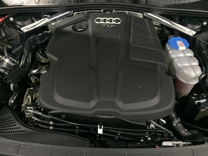 Audi A4 2.0TDI Advanced edition S tronic 150