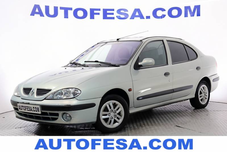 Renault Megane 1.4 16v 95cv Authentique 4p