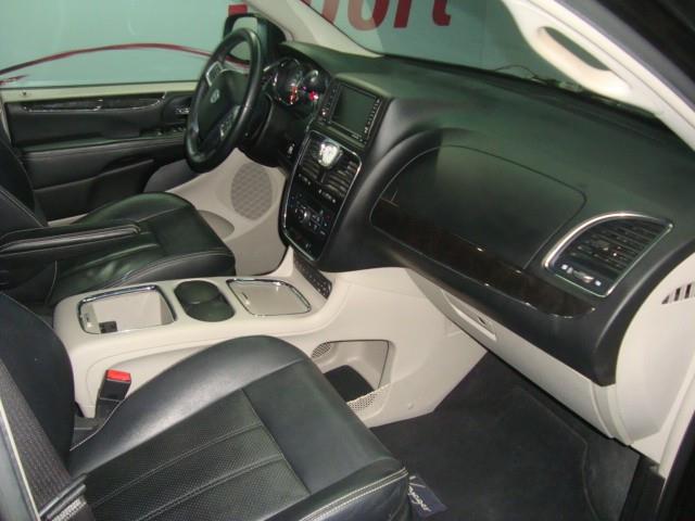 Lancia Voyager 2.8 CRD GOLD
