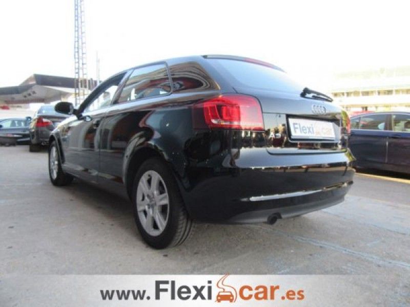 Audi a3 1.6 TDI e 105cv Attraction