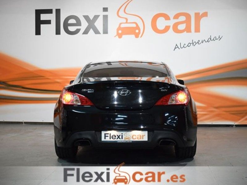 Hyundai Genesis Coupé 2.0 Sport GL