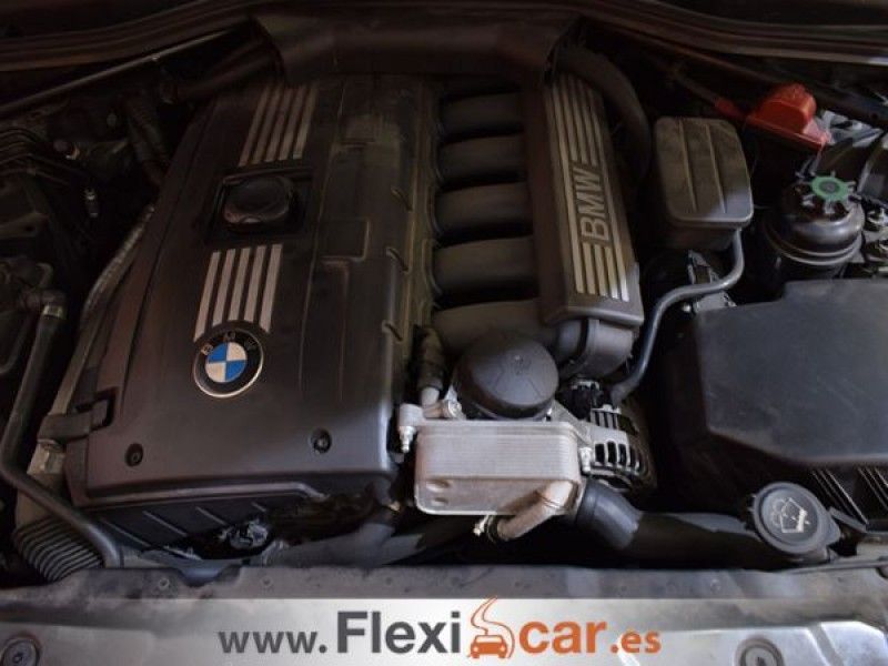 BMW 523 523i