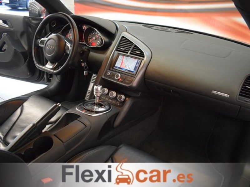 Audi R8 4.2 FSI V8 quattro R tronic