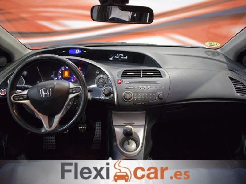 Honda Civic 1.8 i-VTEC Sport