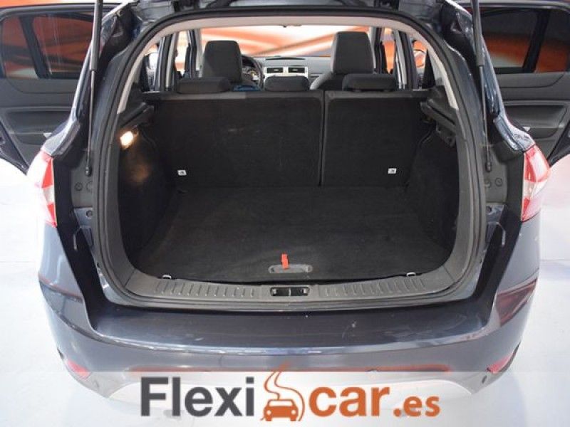 Ford Kuga 2.0 TDCi 140cv 2WD Titanium