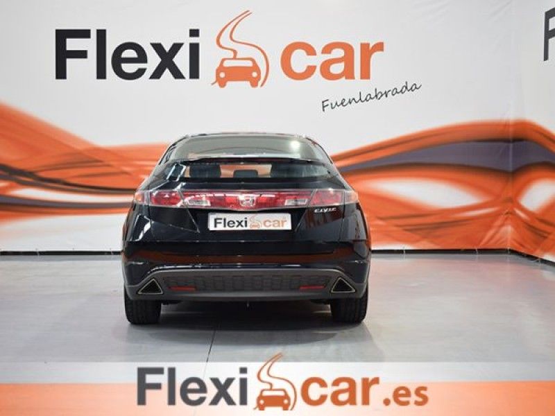 Honda Civic 1.8 i-VTEC Sport